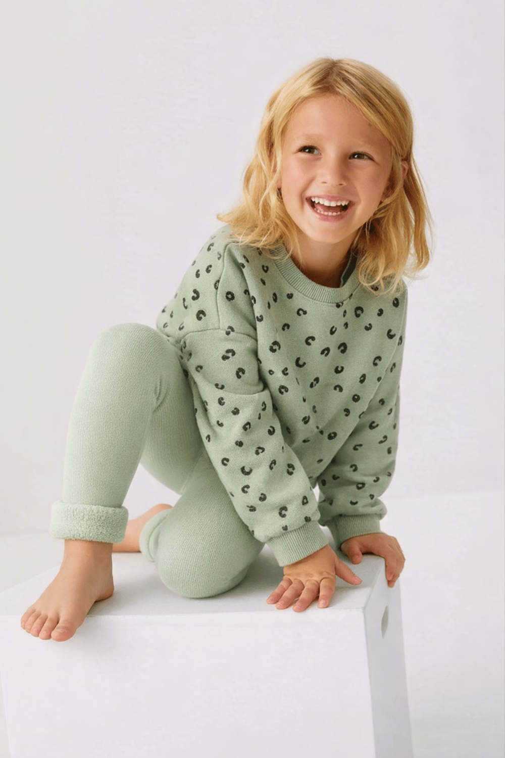 Childrens Tights With Towel Inside Light Green