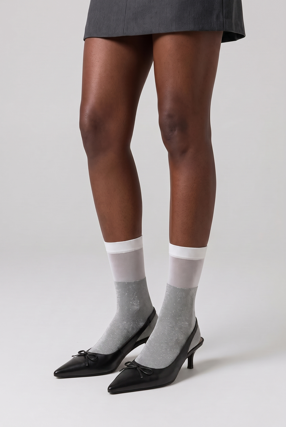 Womens Gray Sparkly Thin Ankle Socks