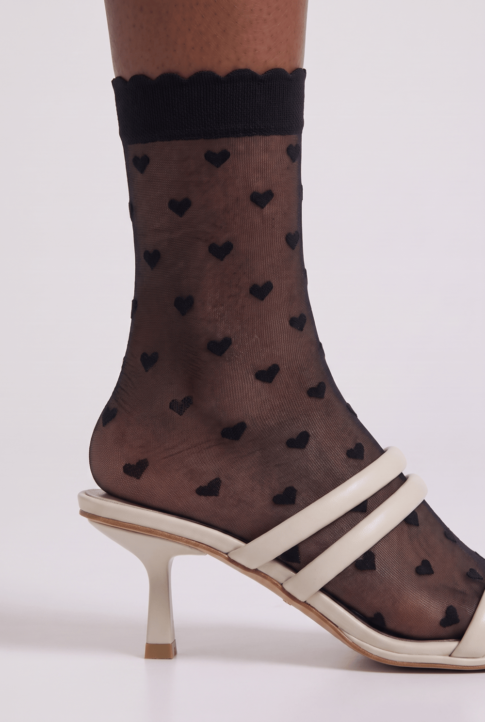 Womens Heart Thin Socks Black
