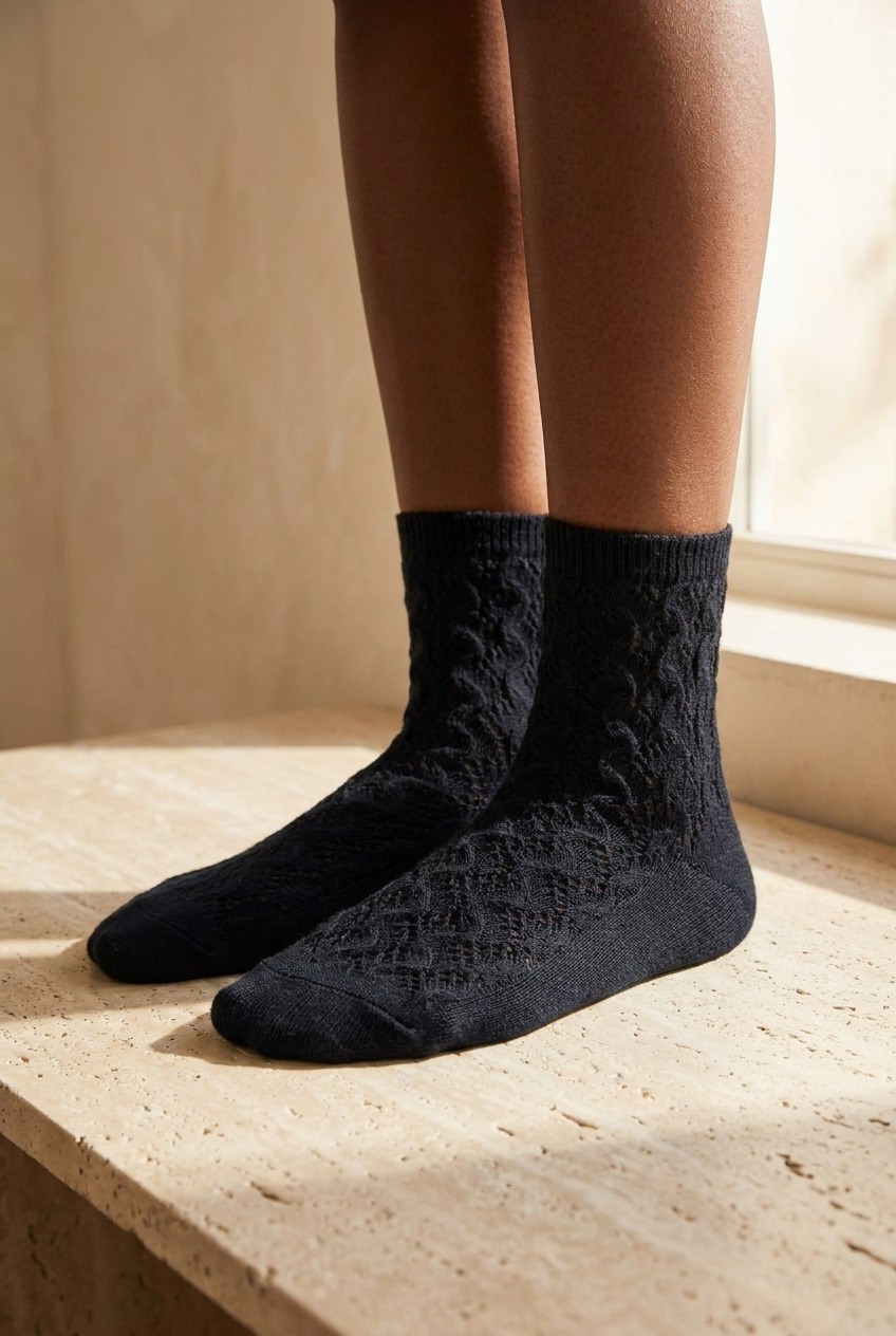 Womens Premium Patterned Knit Socket Socks Black
