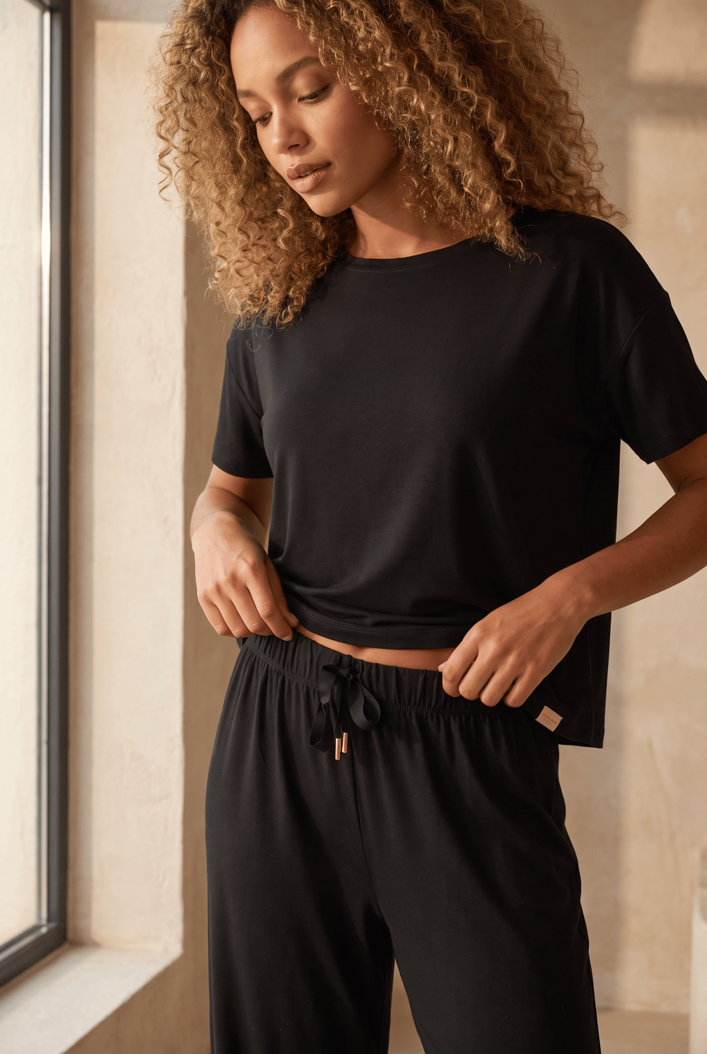Womens Black Colored Luxury Wide Leg Sweatpants
