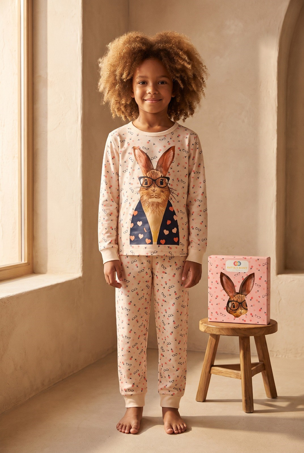Kız Çocuk Tavşan Desenli Kutulu Pijama Takımı