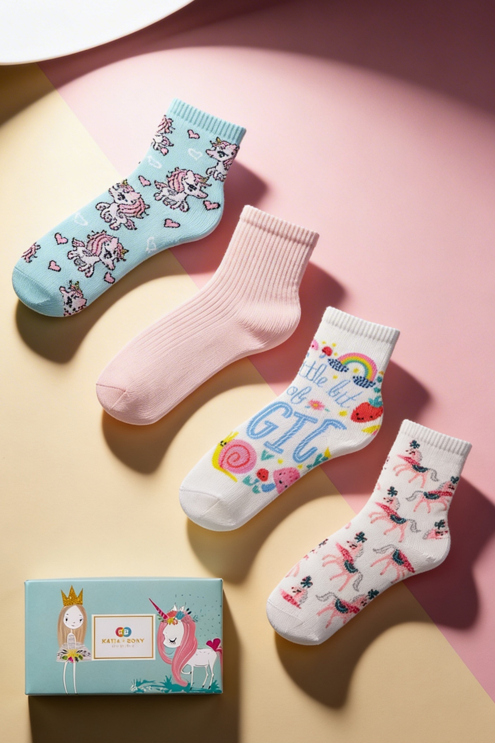 Kız Çocuk Unicorn Desenli 4lü Kutulu Soket Çorap
