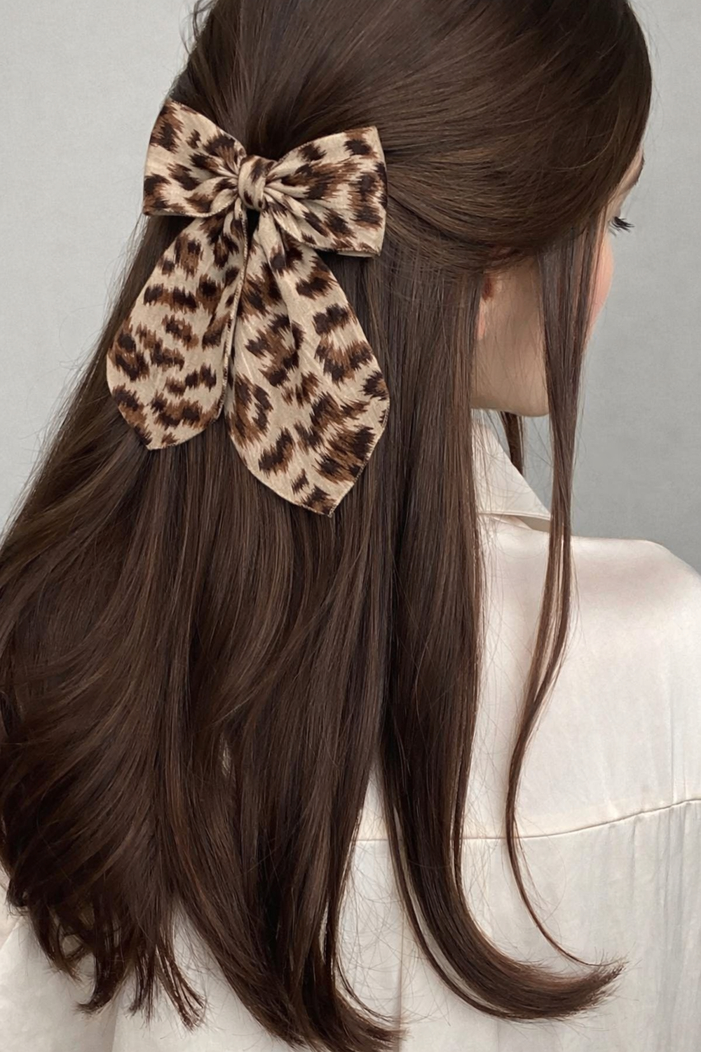 Leopard Patterned Bow Vending Buckle Light Brown