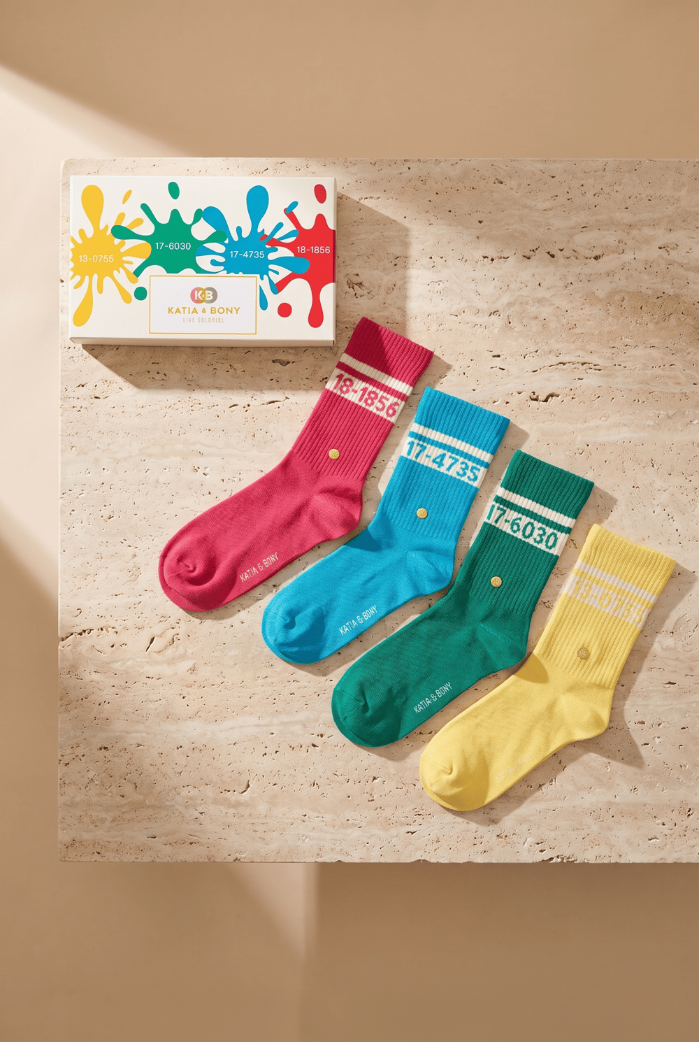 Unisex Pantone Renkli 4lü Kutulu Soket Çorap