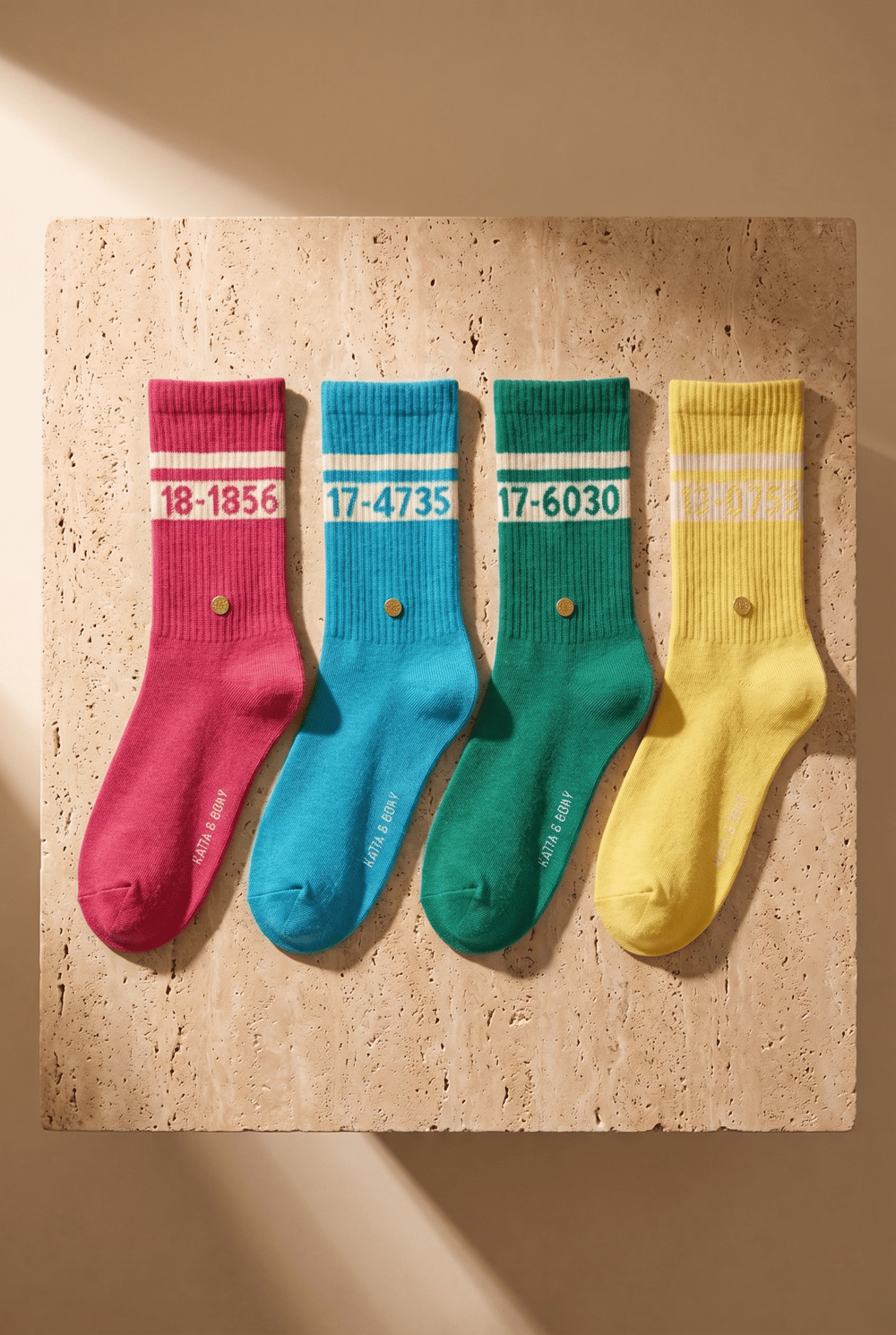 Unisex Pantone Renkli 4lü Kutulu Soket Çorap