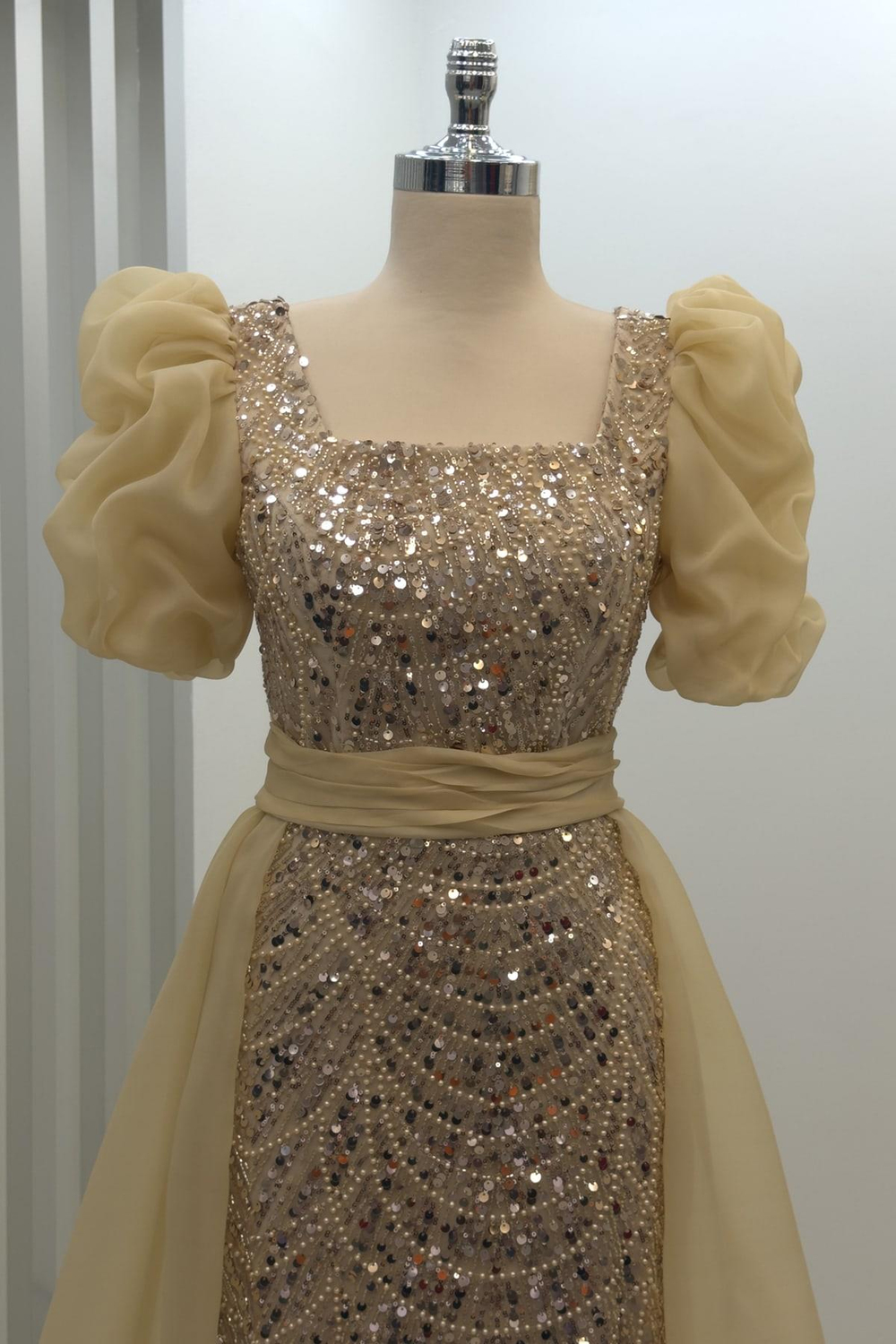 Ester Abiye Gold