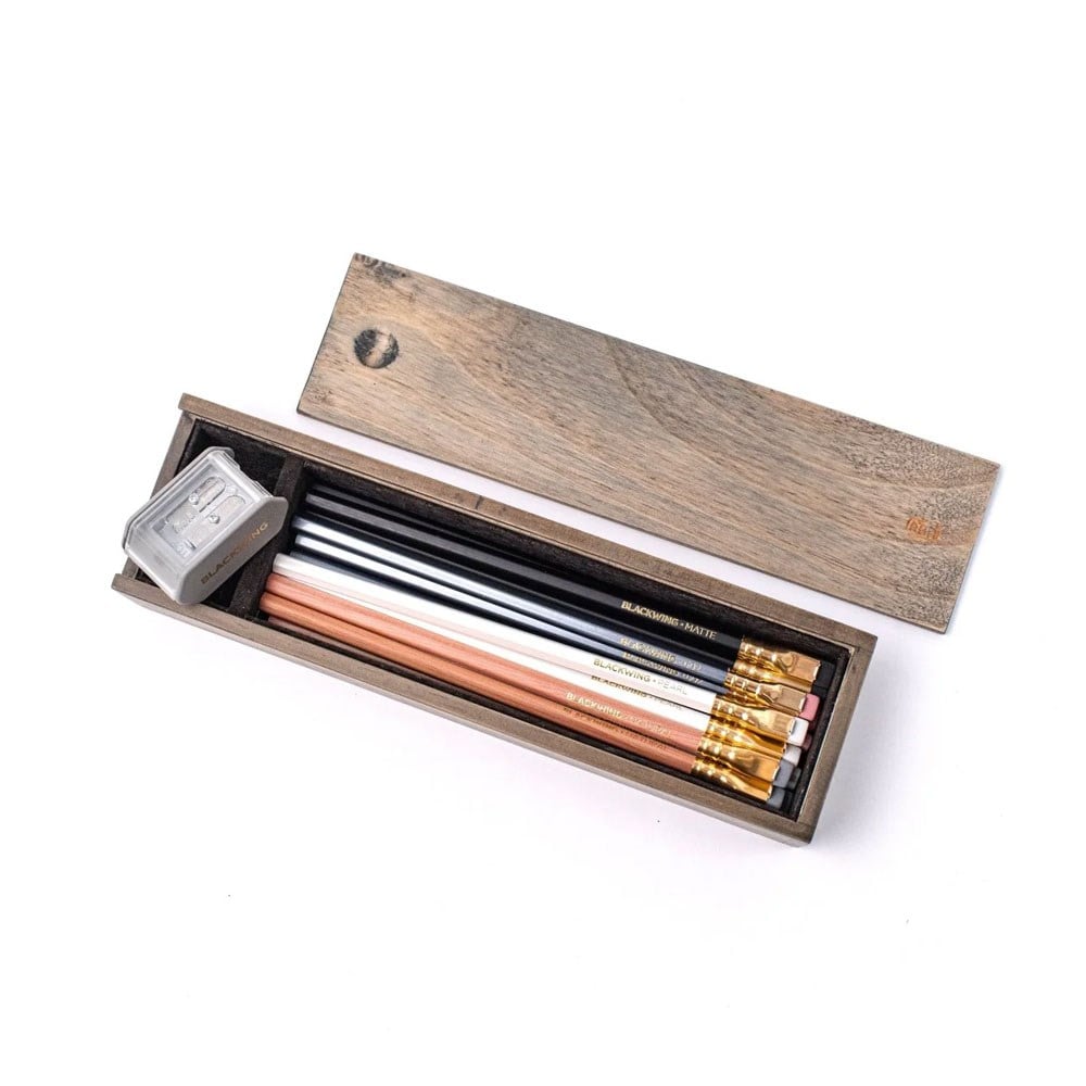 Blackwing Rustic Çam Ağacından Hediye Kutusu & Mixed 12 Kalem & Kalemtraş Seti