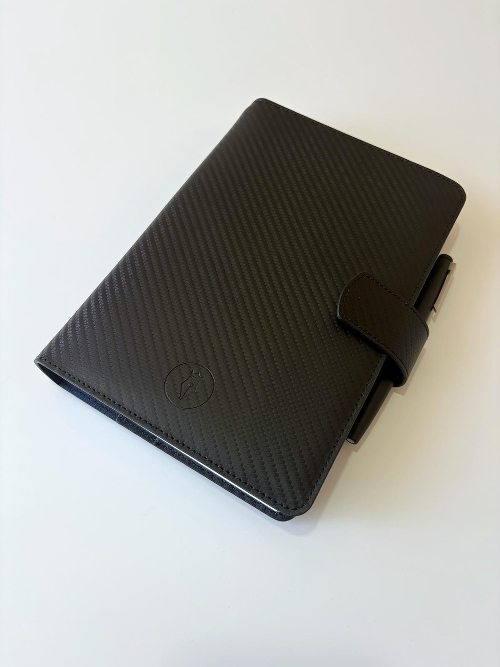 Eng Leather Saffiano Deri Koleksiyonu  A5 Defter & Kalem Çantası Carbon