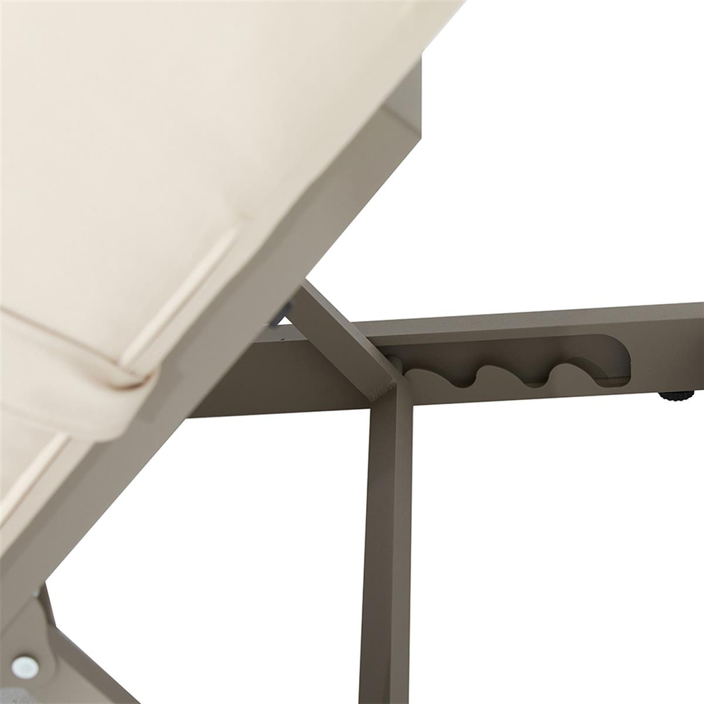 Metal Champagne Sun Lounger