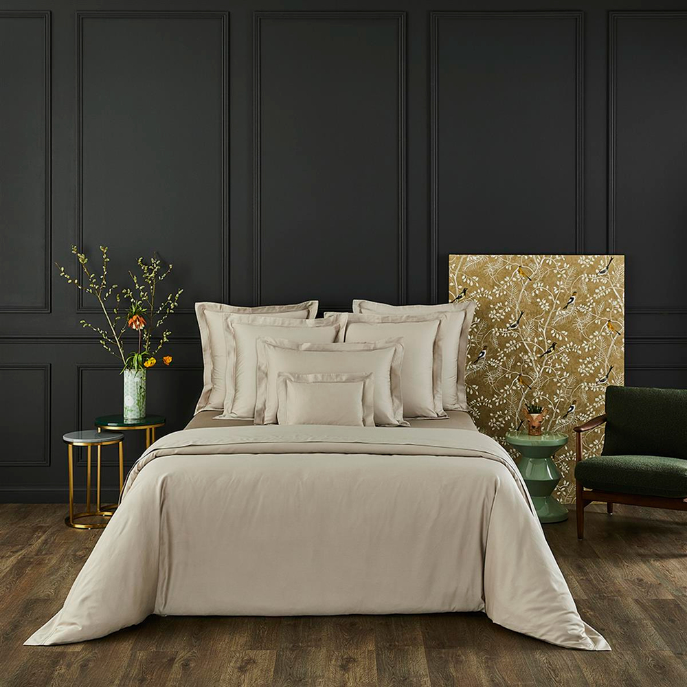 Yves Delorme Triomphe Pierre Bedspread