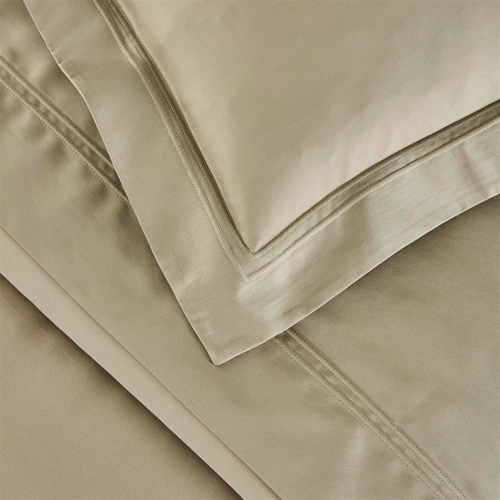 Yves Delorme Triomphe Pierre Bedspread