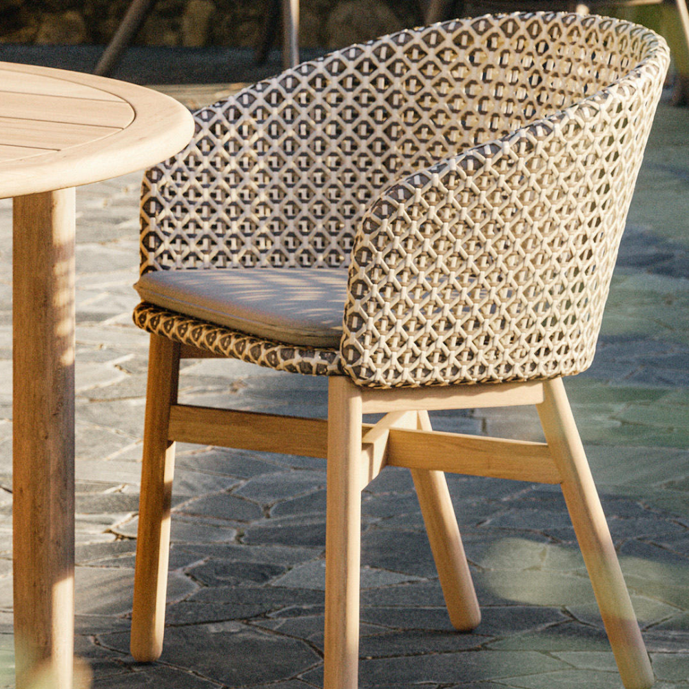 Dedon Mbrace Pepper Armchair