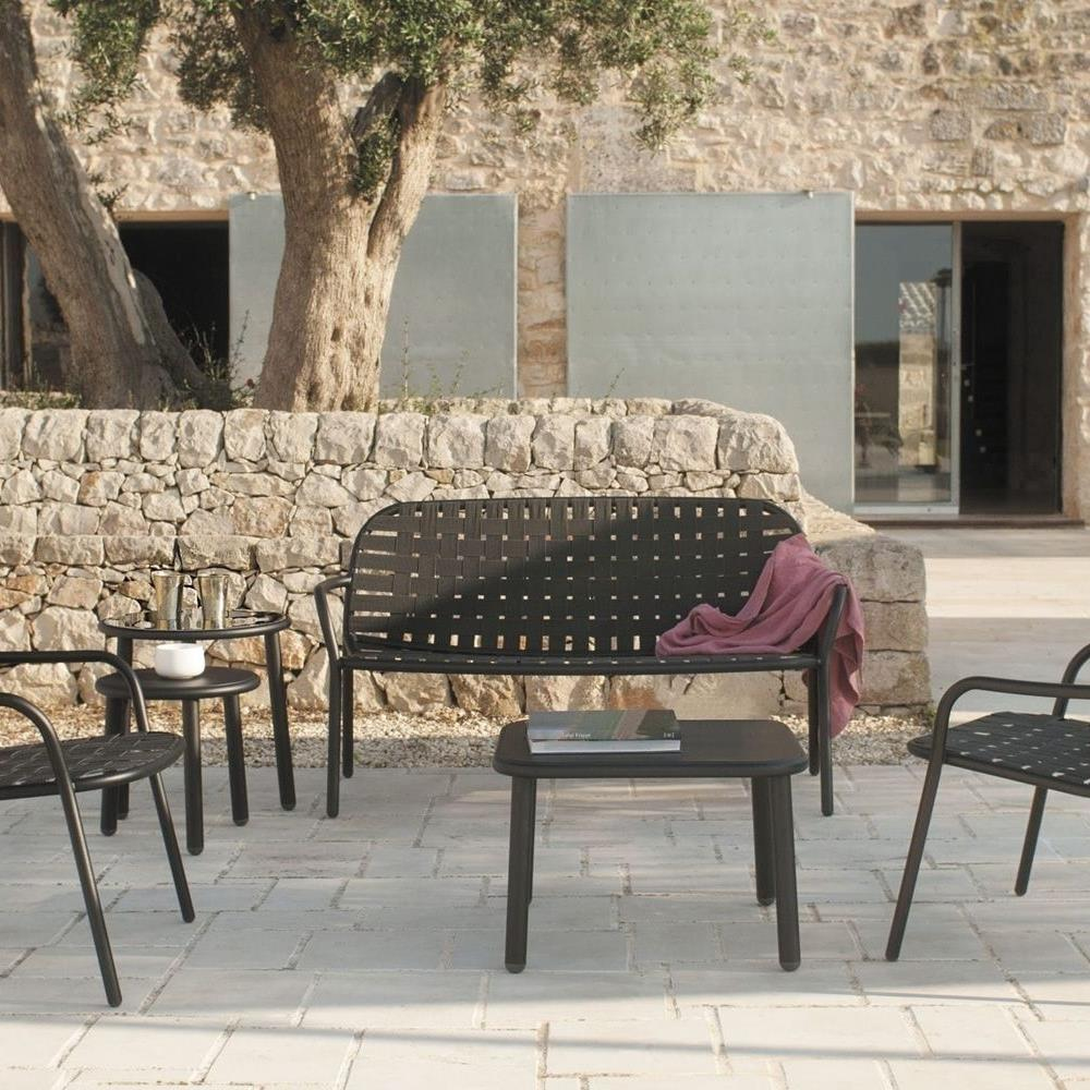 Emu Yard Coffee Table