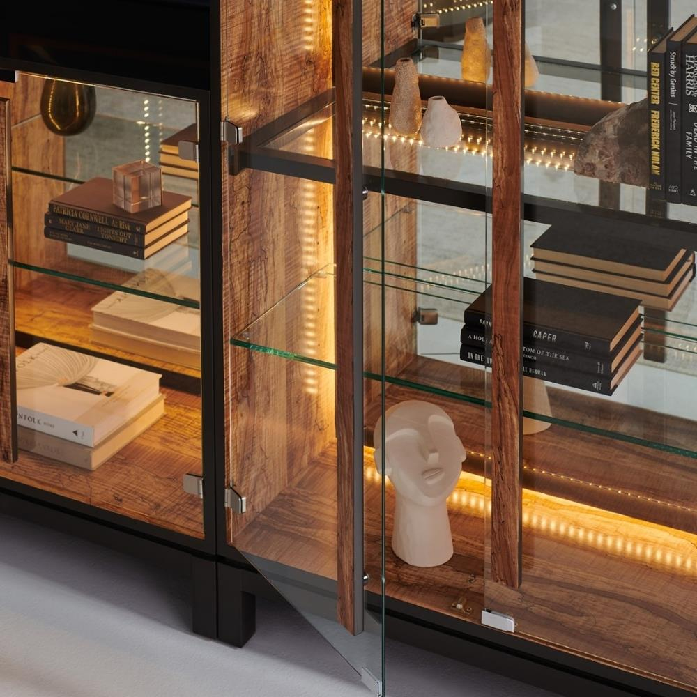 Caracole Handle It Greenway Vitrin