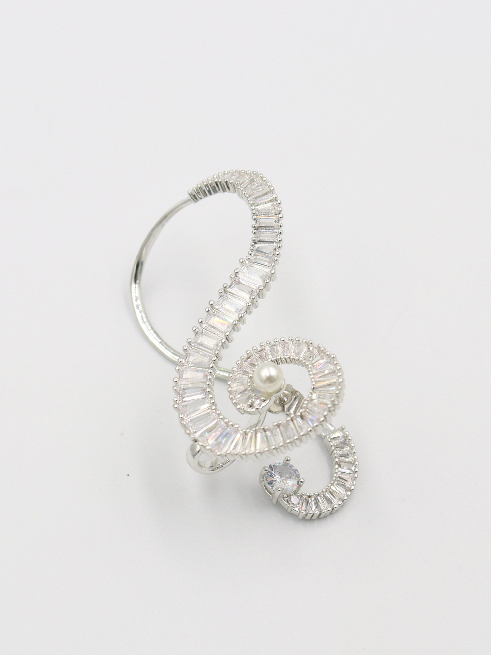 EARCUFF