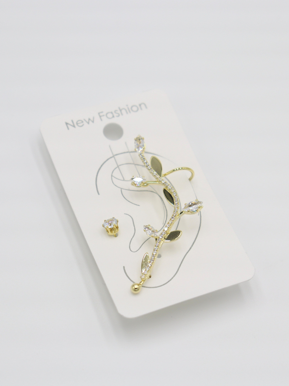 EARCUFF