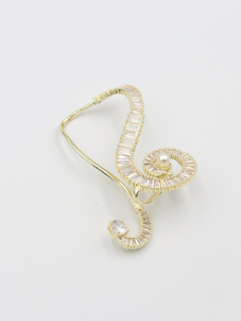 EARCUFF