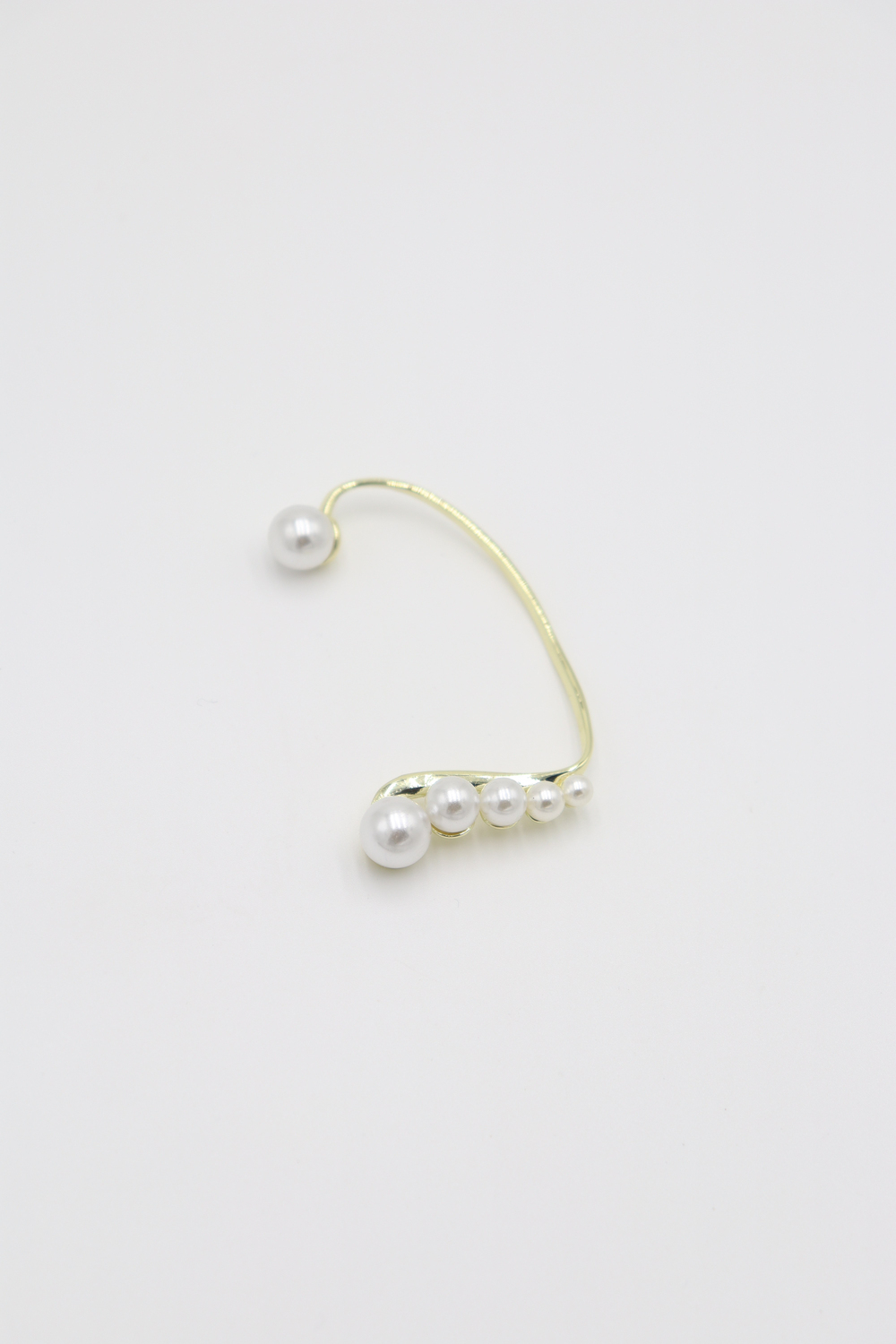 EARCUFF