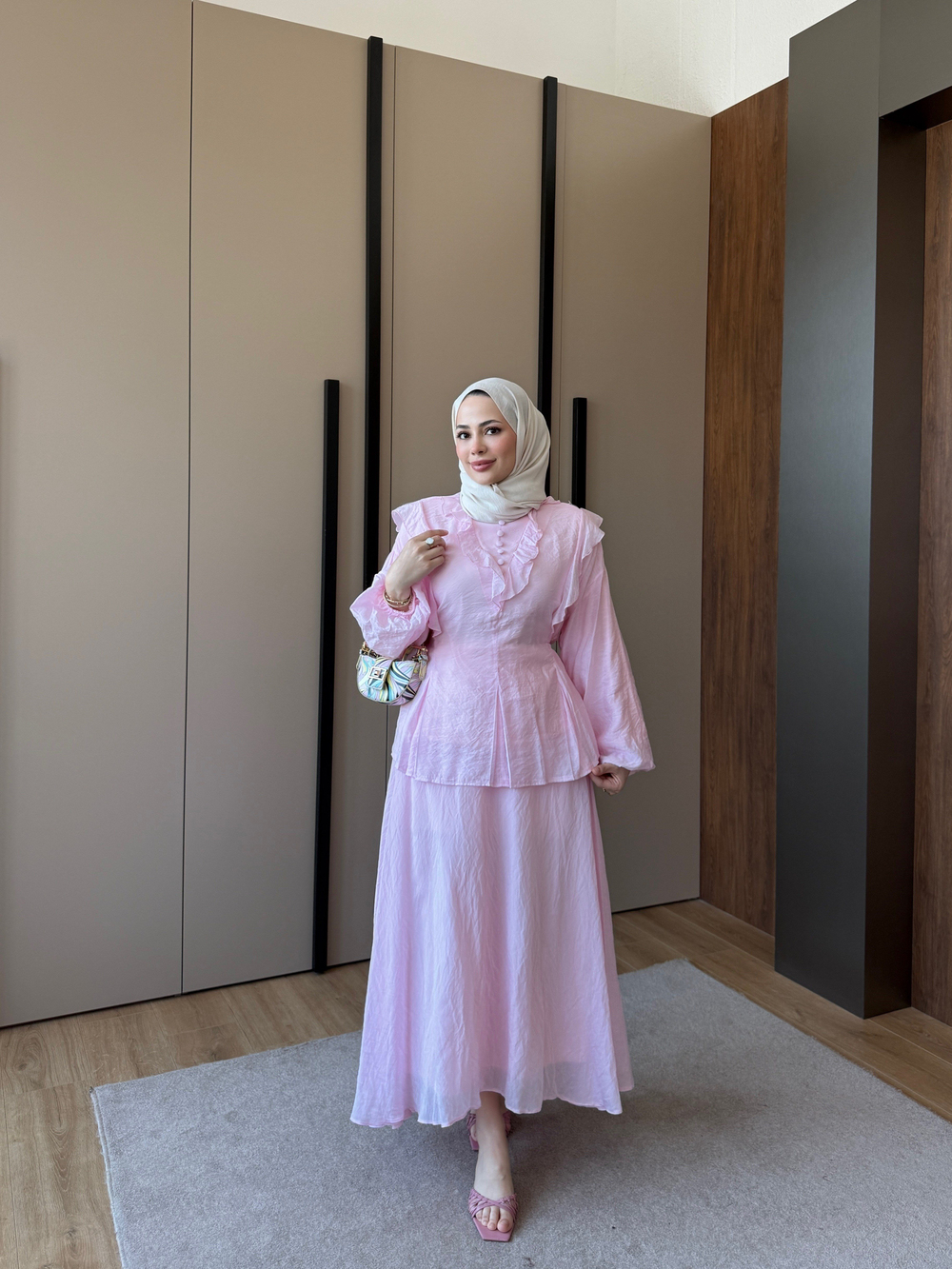 Bel Detaylı Düğmeli Etek Takım Pembe