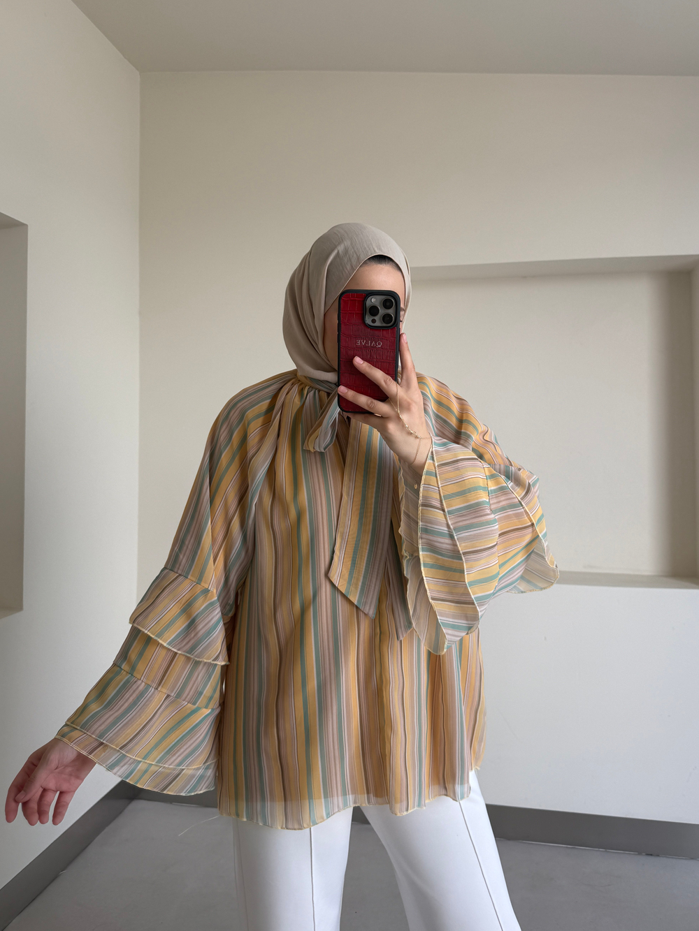 Çizgili Yaka Bağlamalı Şifon Bluz Camel