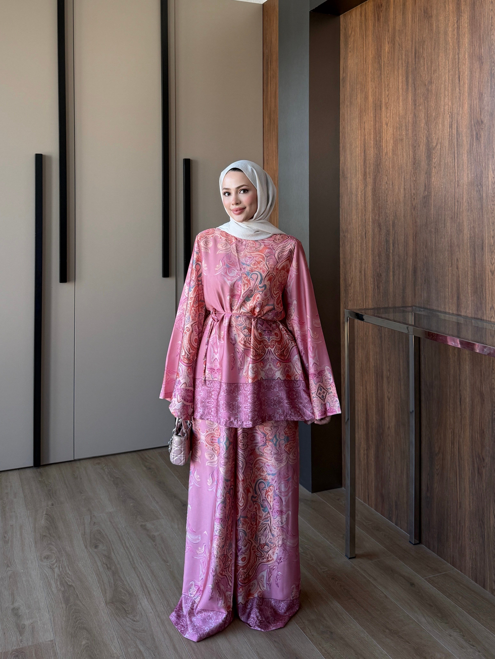 Kuşaklı Desen Baskılı Takım Pembe