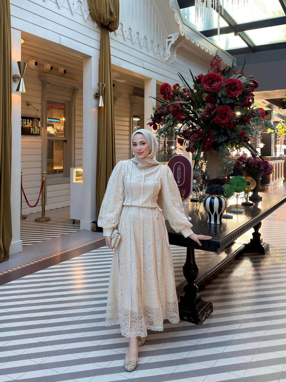 Kuşaklı Güpür Elbise Krem (ÖN SİPARİŞ)