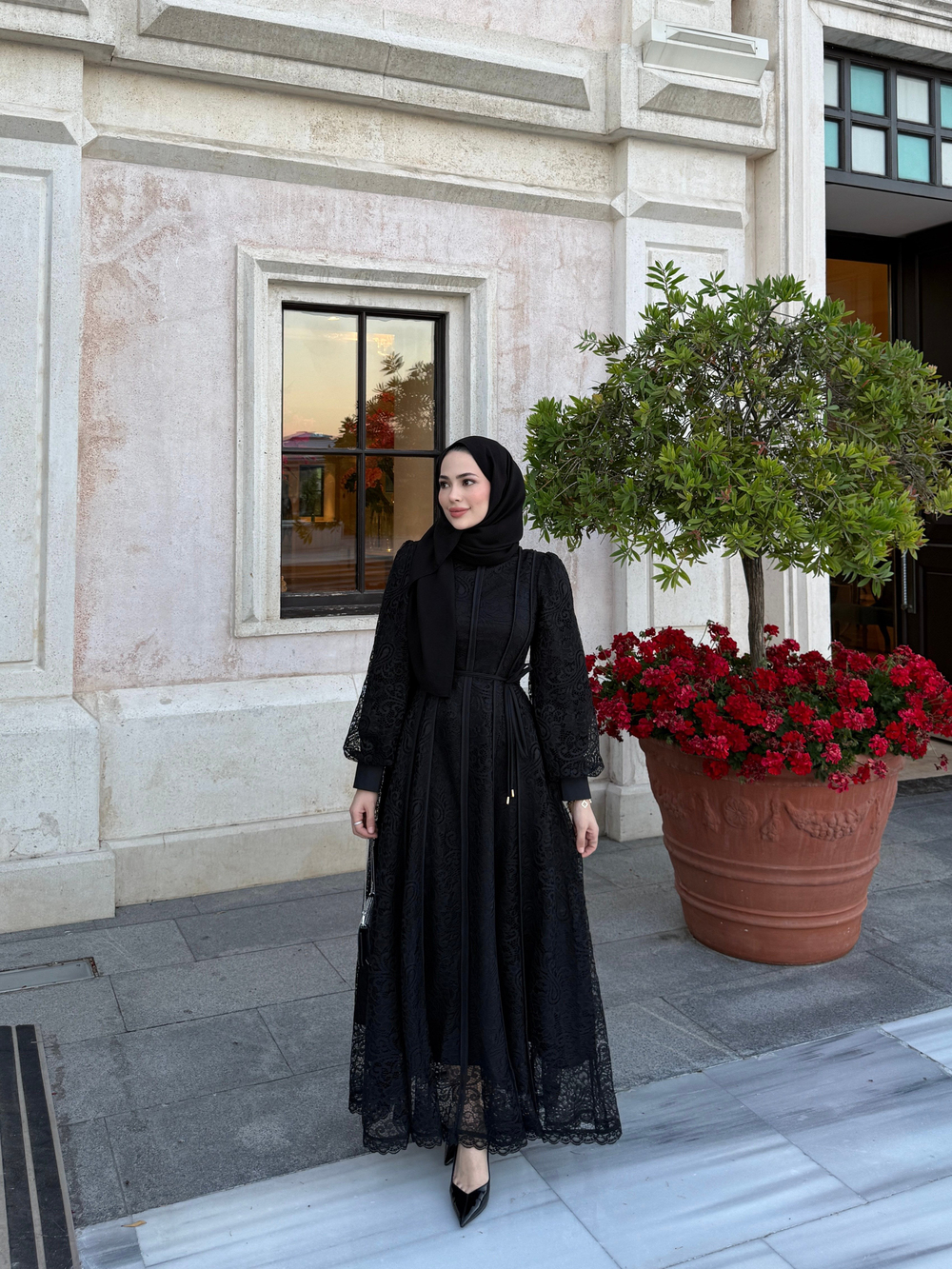 Kuşaklı Güpür Elbise Sİyah
