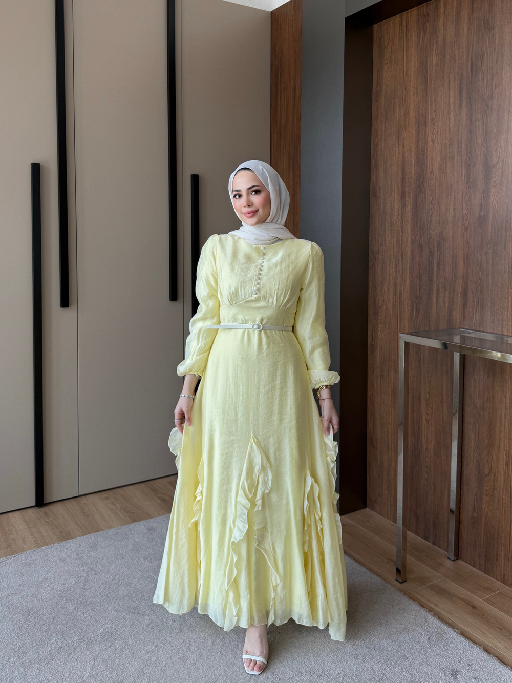 Volanlı Kemerli Elbise Sarı