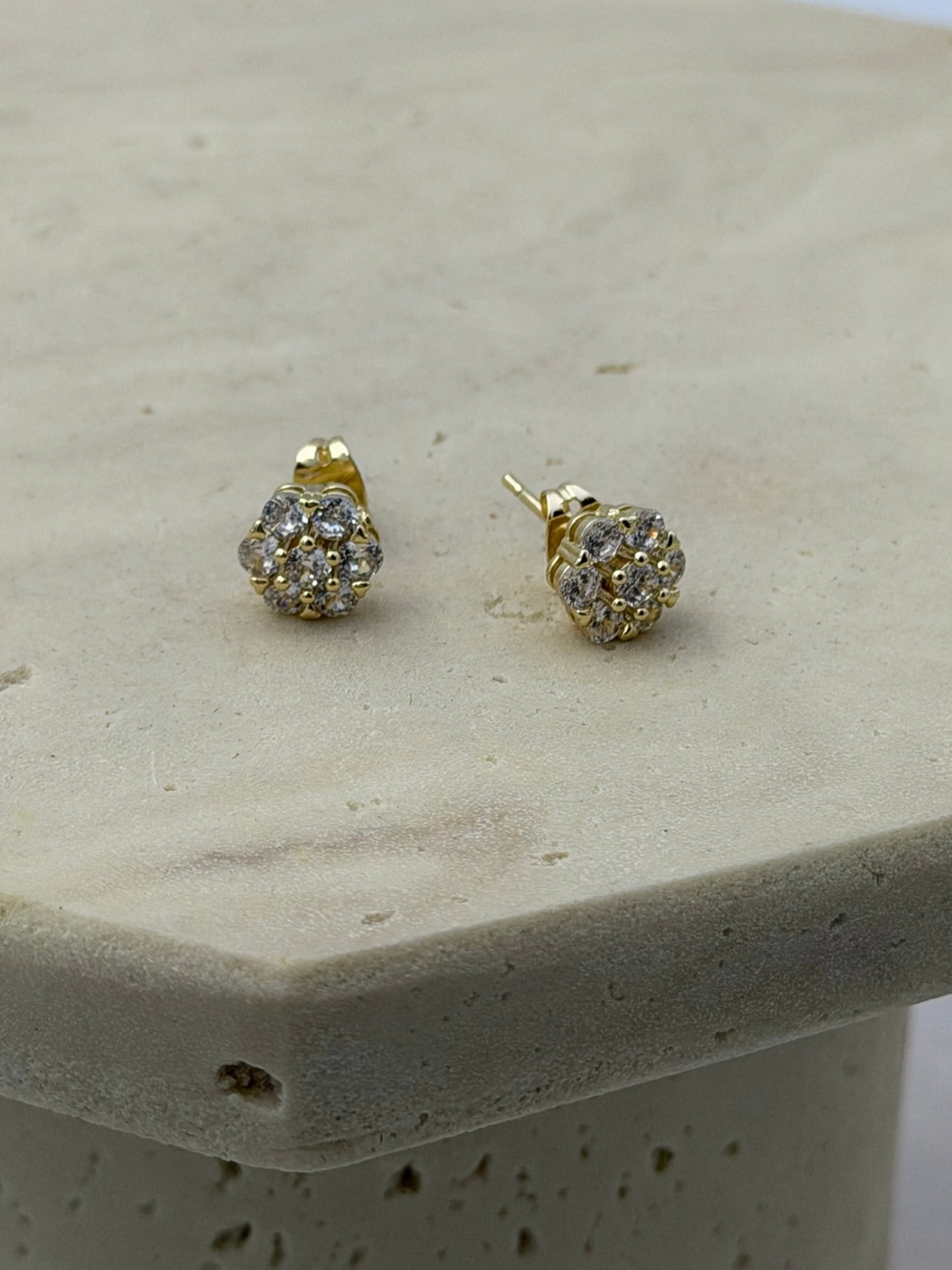 14K VIP Zirkon Taşlı Çiçek Figür Küpe