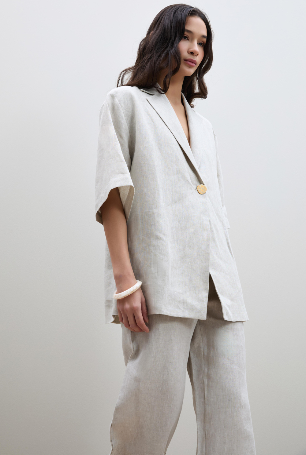 100% Linen Oversized Button-Detail Jacket