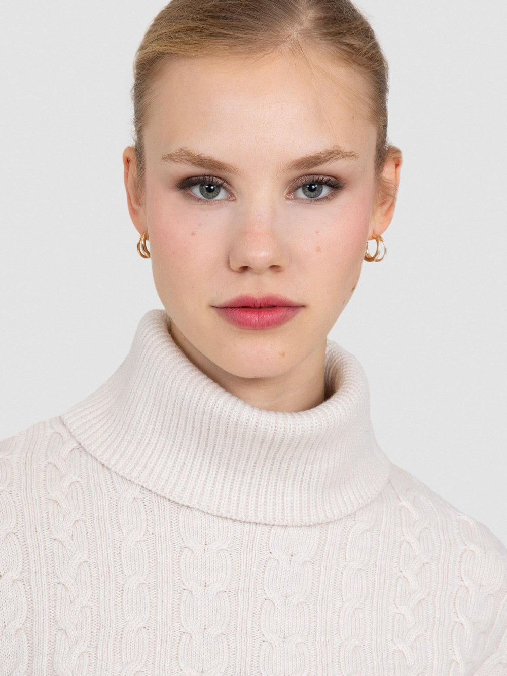 100% Organic Wool Cable-Knit High Neck Sweater KZK8590TAS