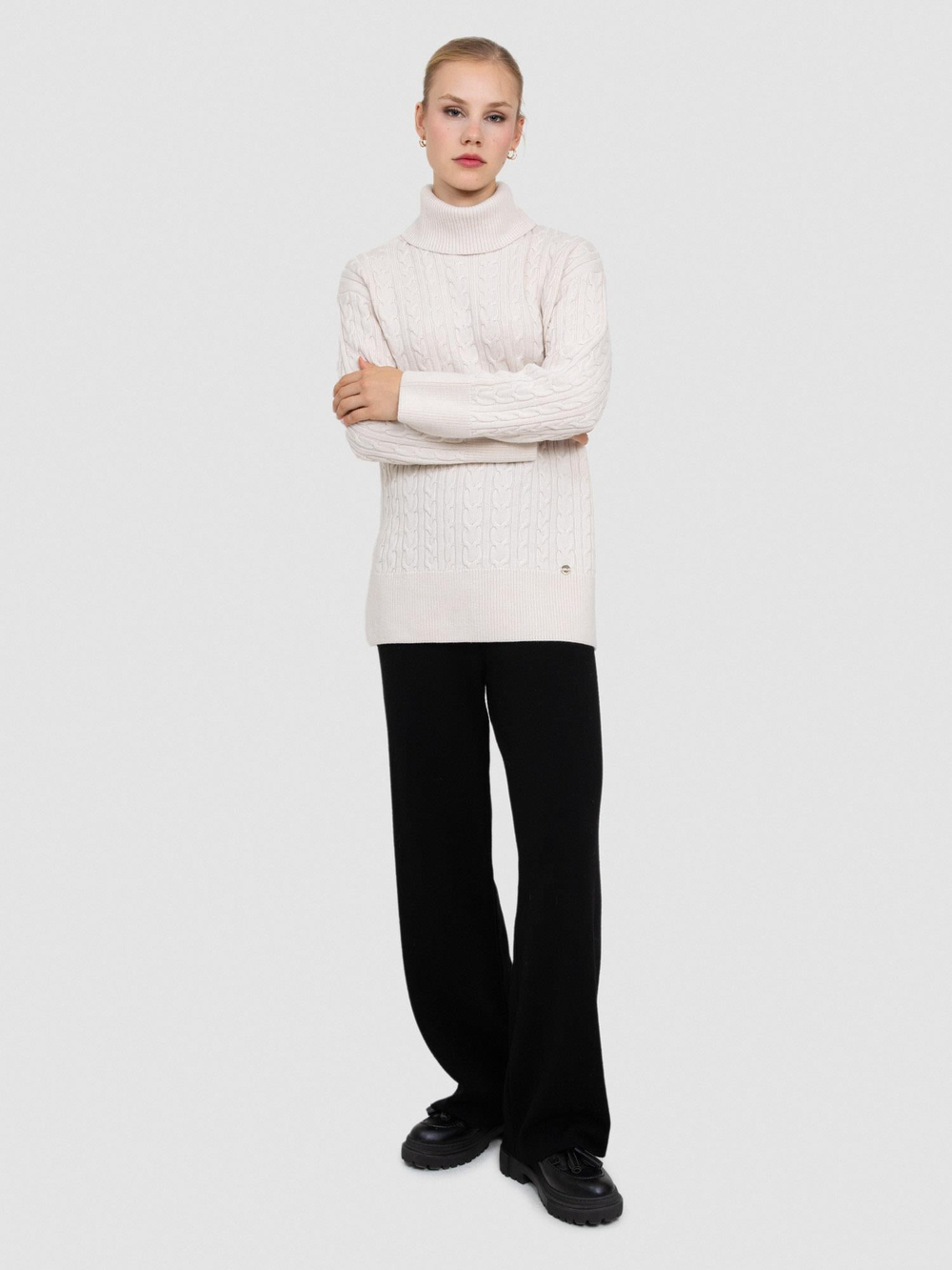 100% Organic Wool Cable-Knit High Neck Sweater KZK8590TAS