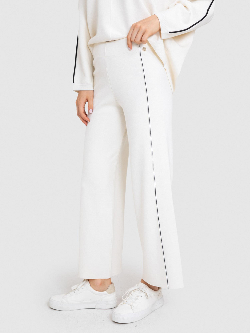 Organic Cotton Blend Trousers with Stripe Details PNT5948KEMIK
