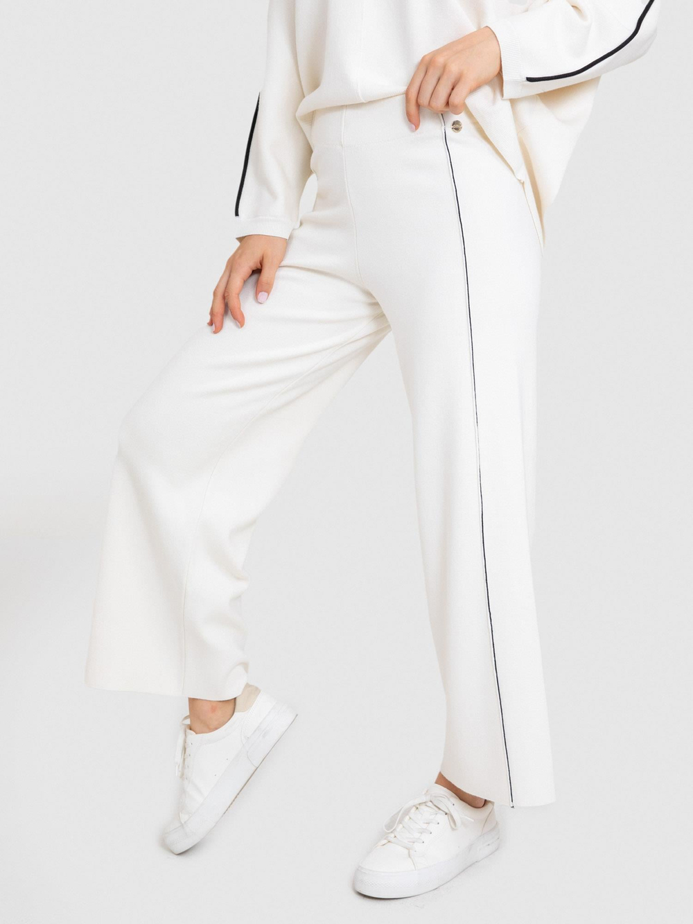 Organic Cotton Blend Trousers with Stripe Details PNT5948KEMIK
