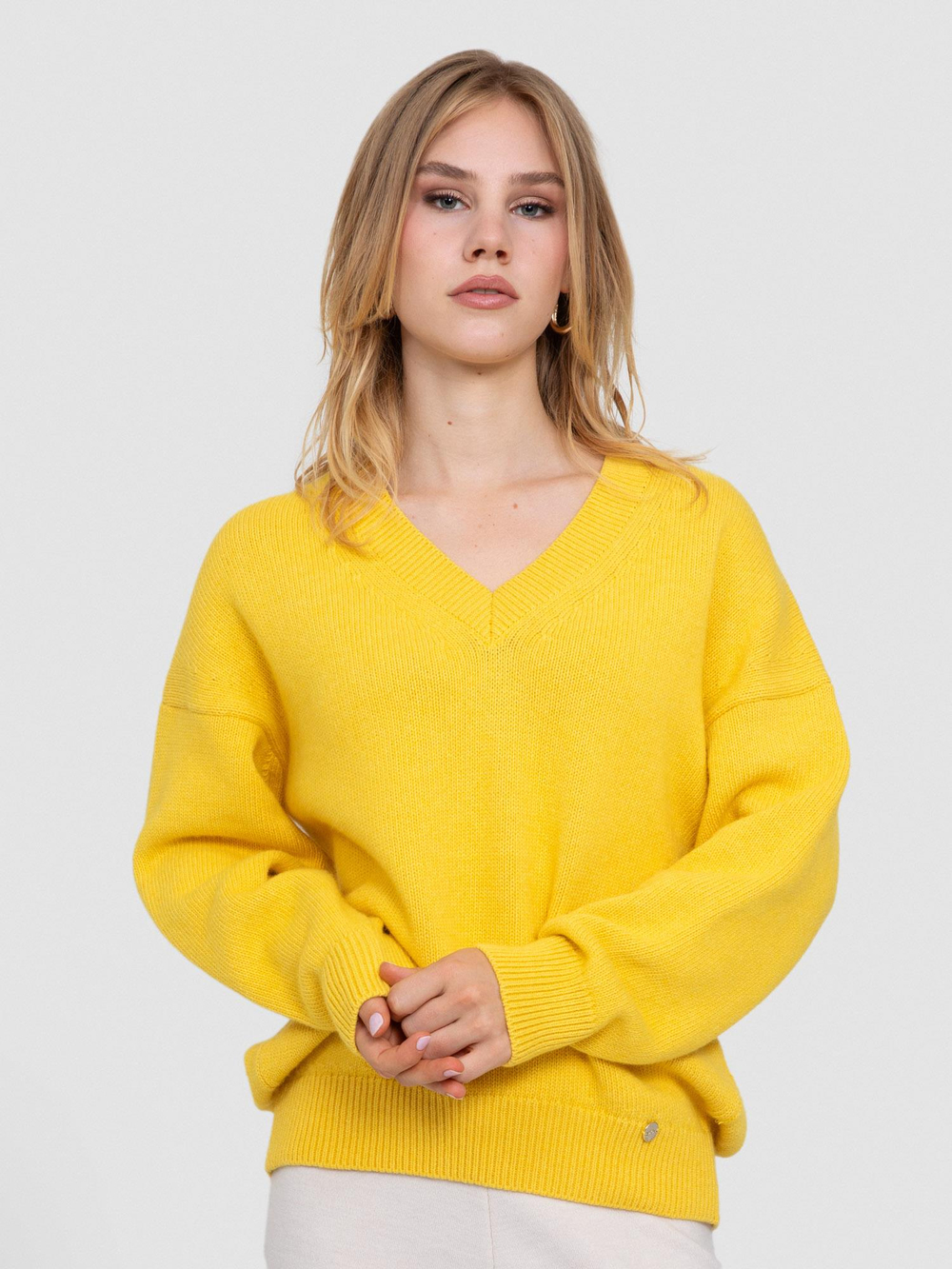Organic Wool and Cotton Blend V-Neck Sweater KZK6648SARI