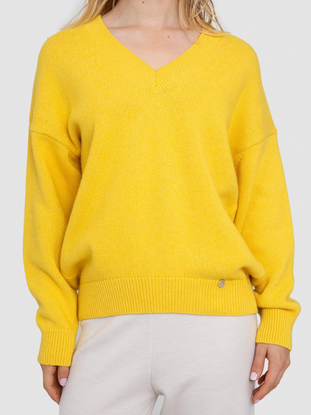 Organic Wool and Cotton Blend V-Neck Sweater KZK6648SARI