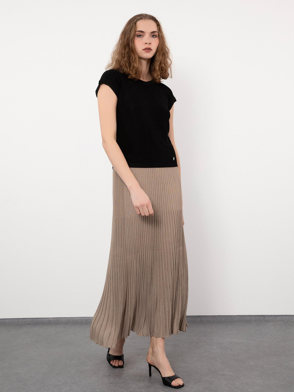 Semi-sheer Pleated Midi Skirt ETK9734VIZON