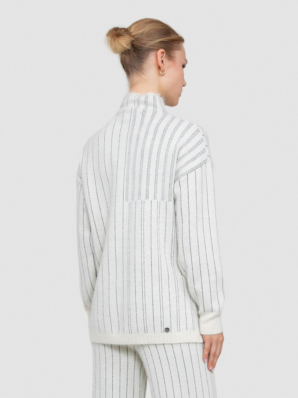 Wool Blend High Neck Sweater with Contrast Stripe Detail TNK8346KEMIK