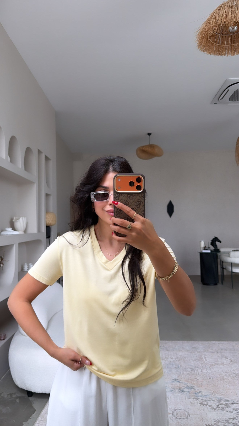 Açık Sarı V Yaka Viskon Basic Tshirt