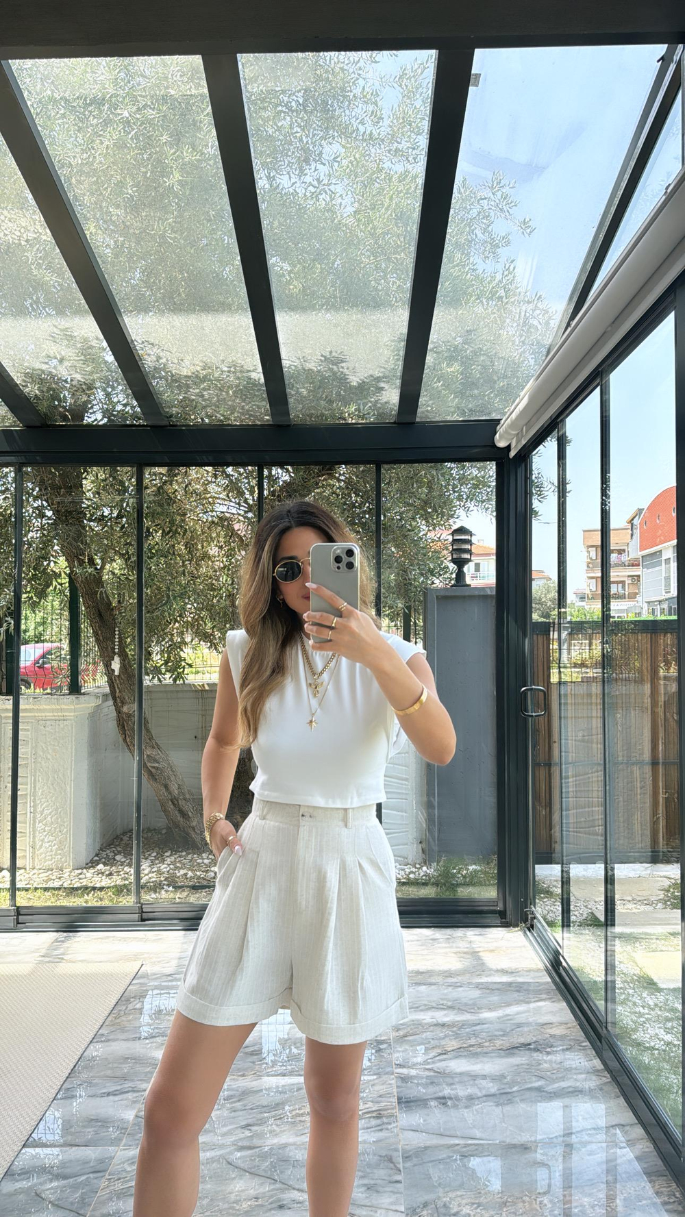 Bej Çizgili Keten Şort