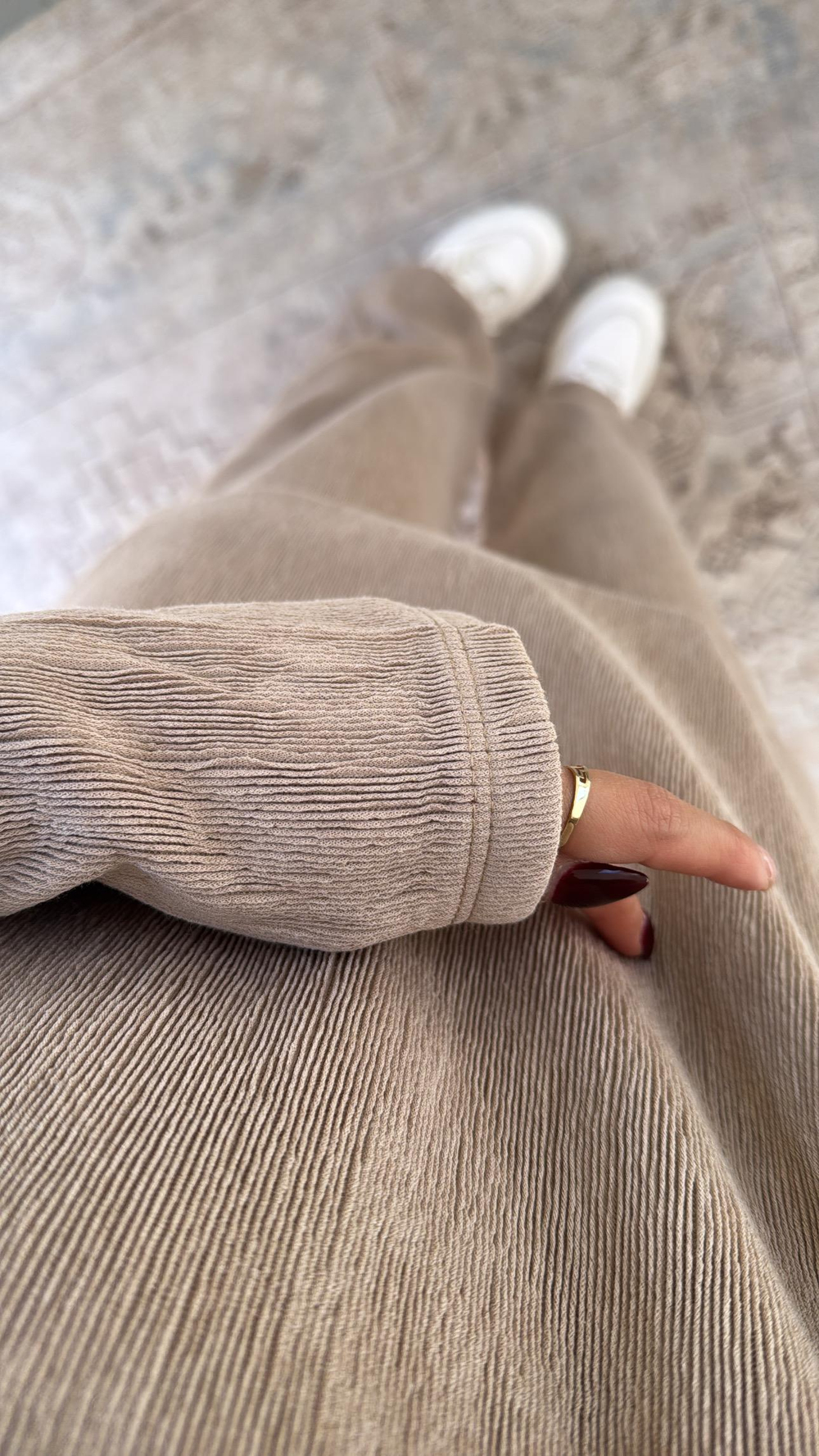 Bej Karanfil Modal Takım