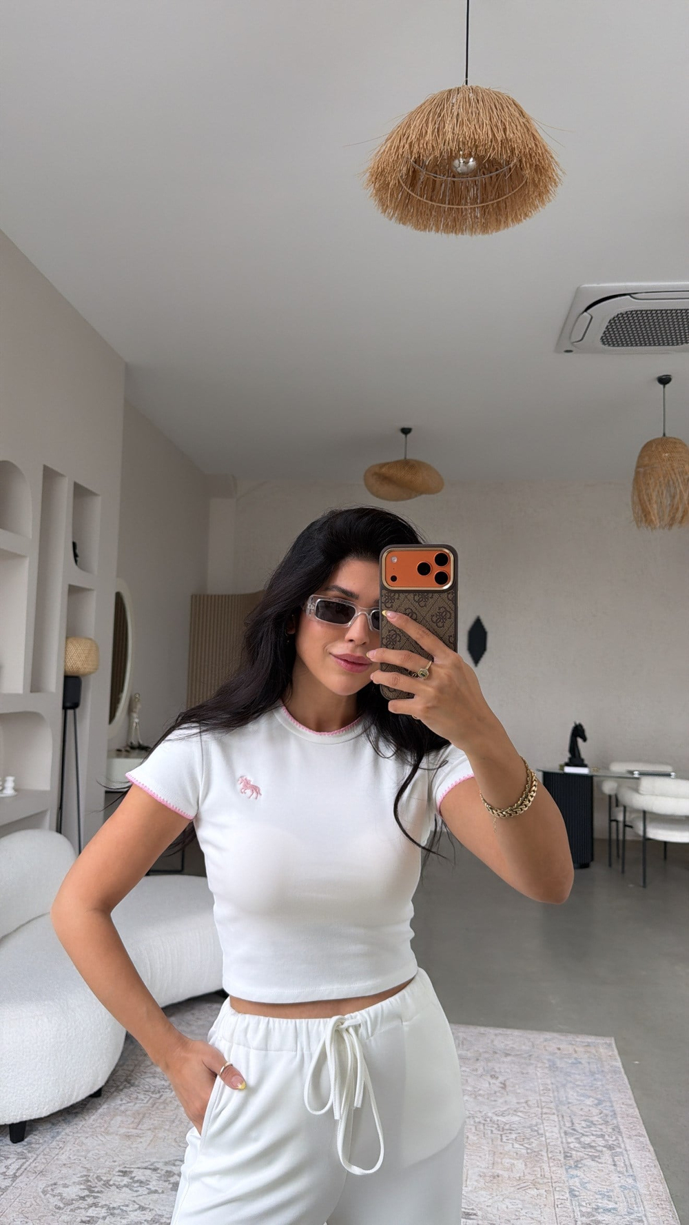 Beyaz At Nakışlı Pamuk Crop Tshirt