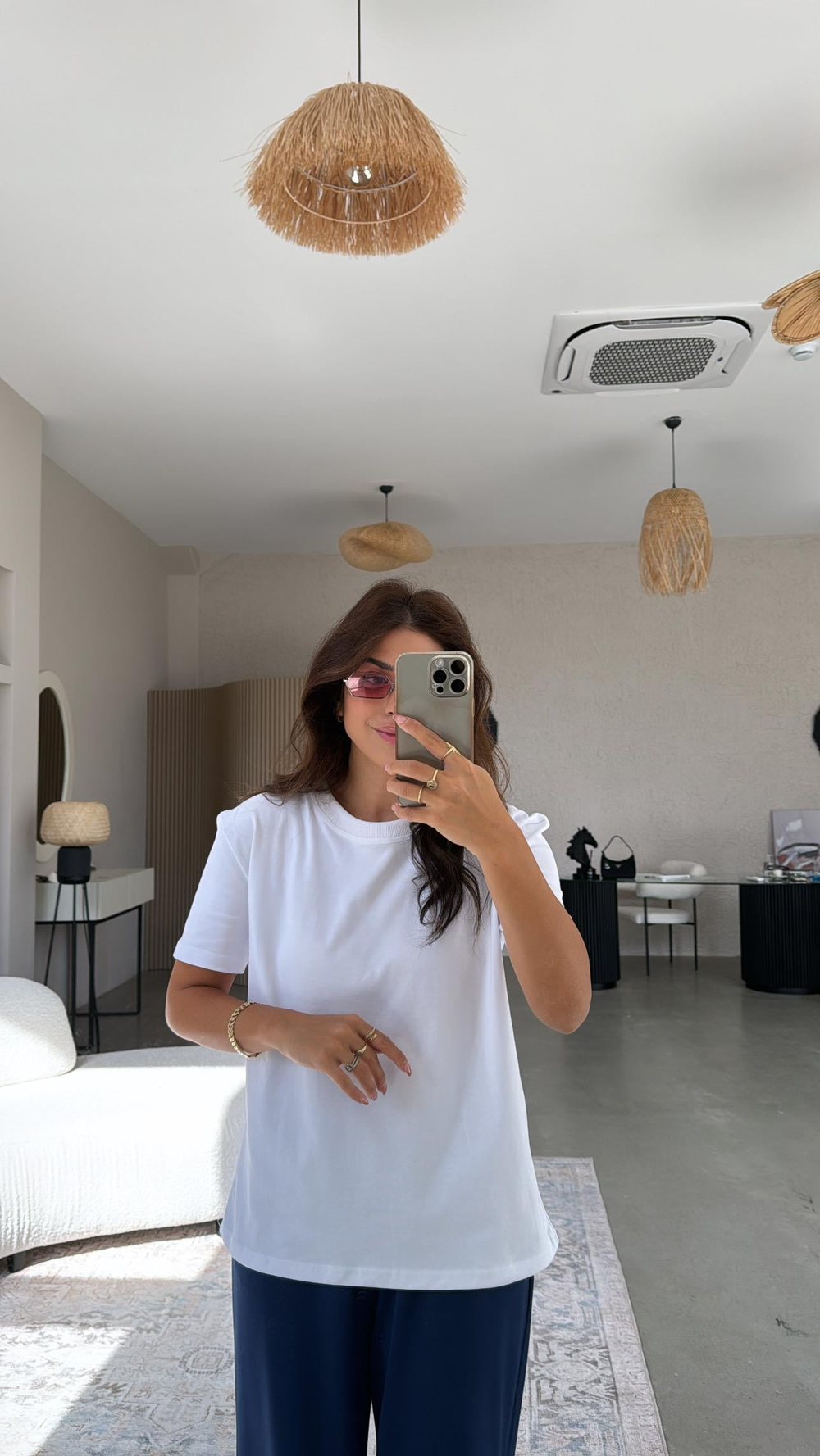 Beyaz Buketteke Premium Basic Tshirt