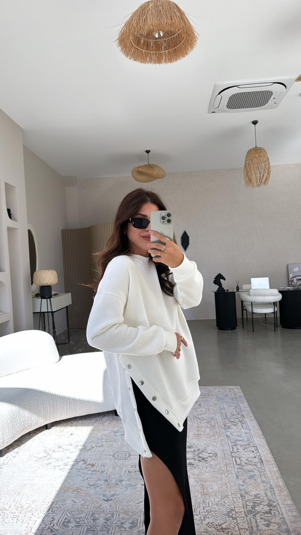 Ekru Çıtçıt Detaylı Sweatshirt