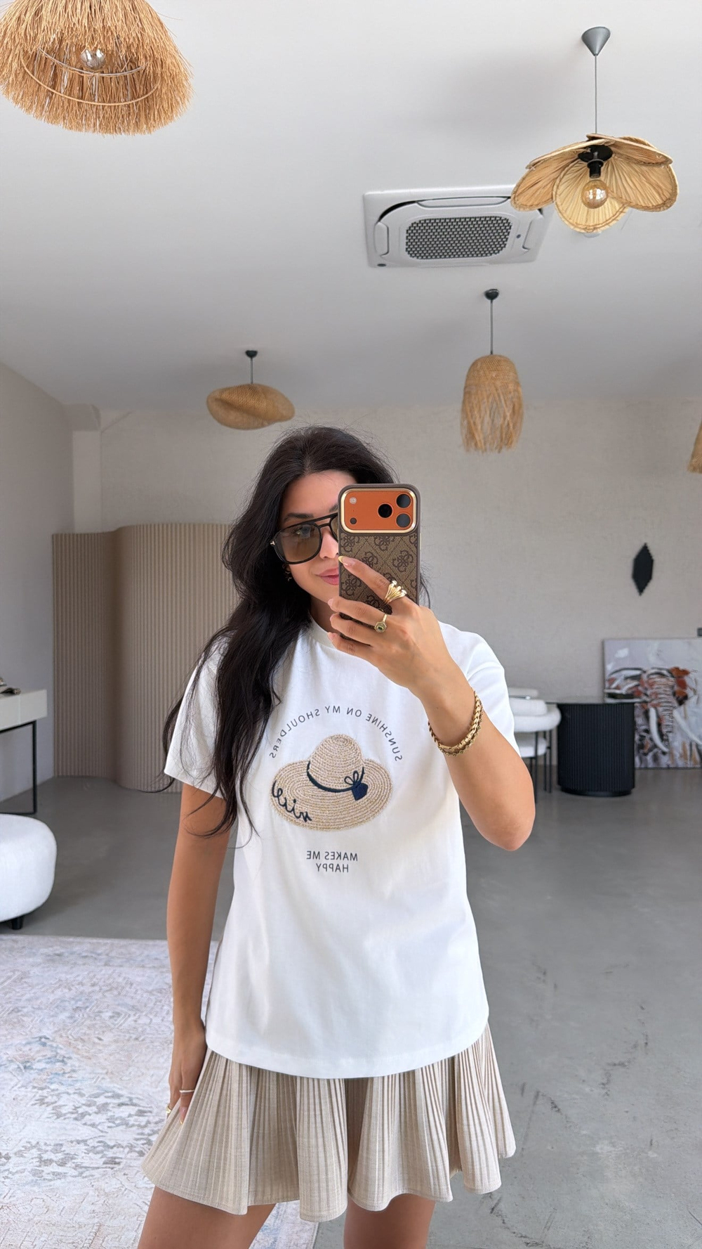 Hasır Şapkalı Pamuklu Tshirt