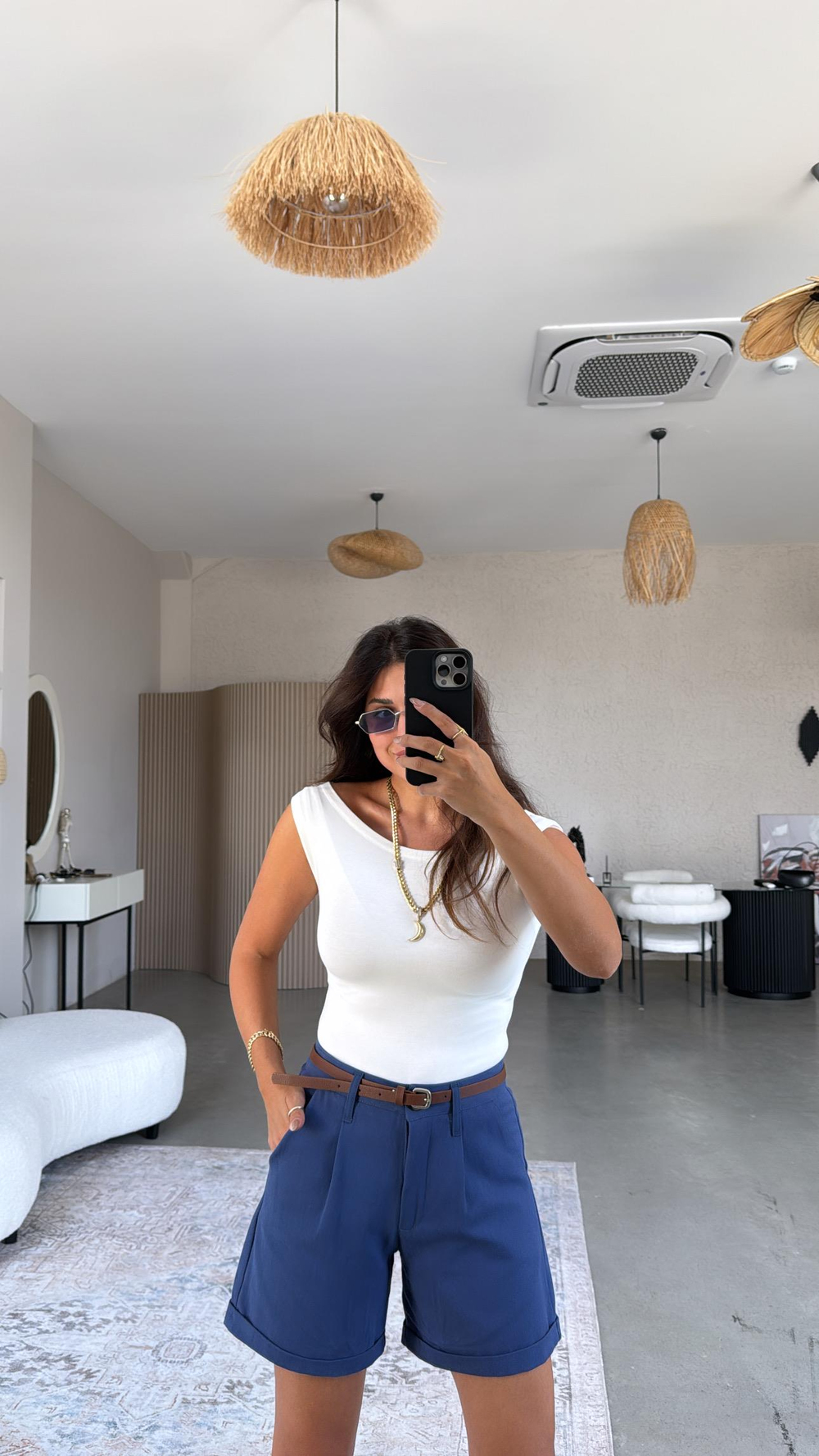 İndigo Kemerli Gabardin Şort