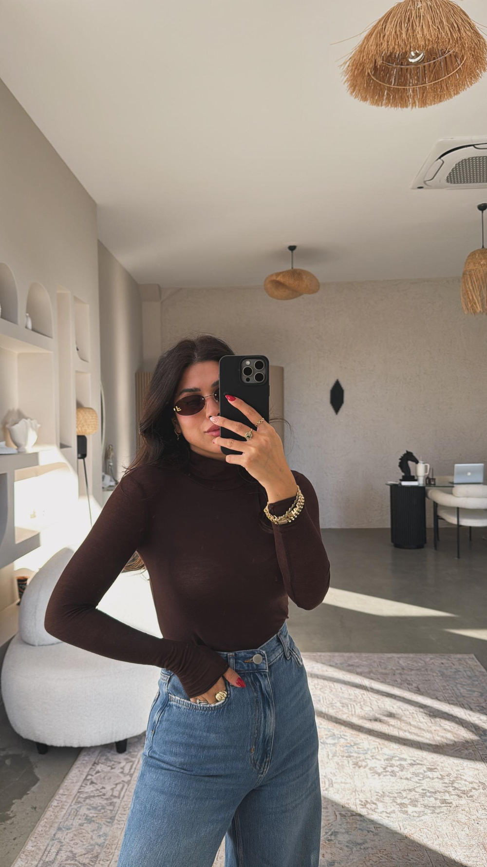 Kahverengi Boğazlı Yarı Transparan Bluz