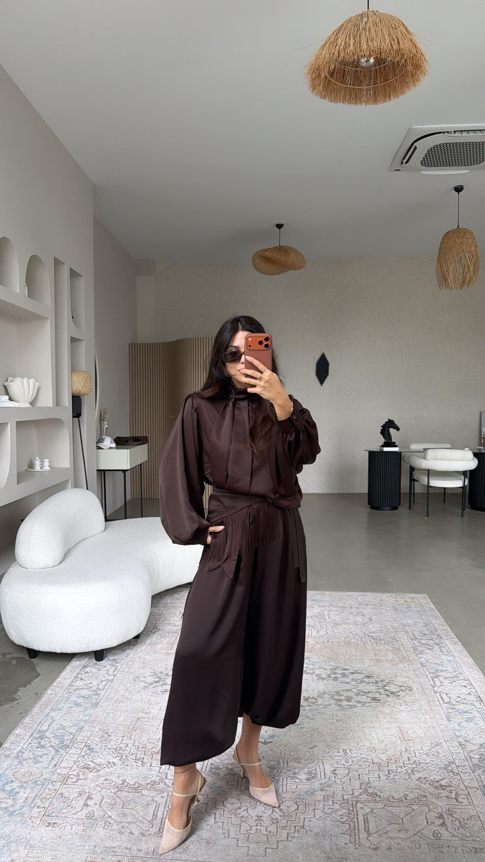 Kahverengi Tok Saten Premium Üçlü Bluz Pantolon Püskül Kemer Takım