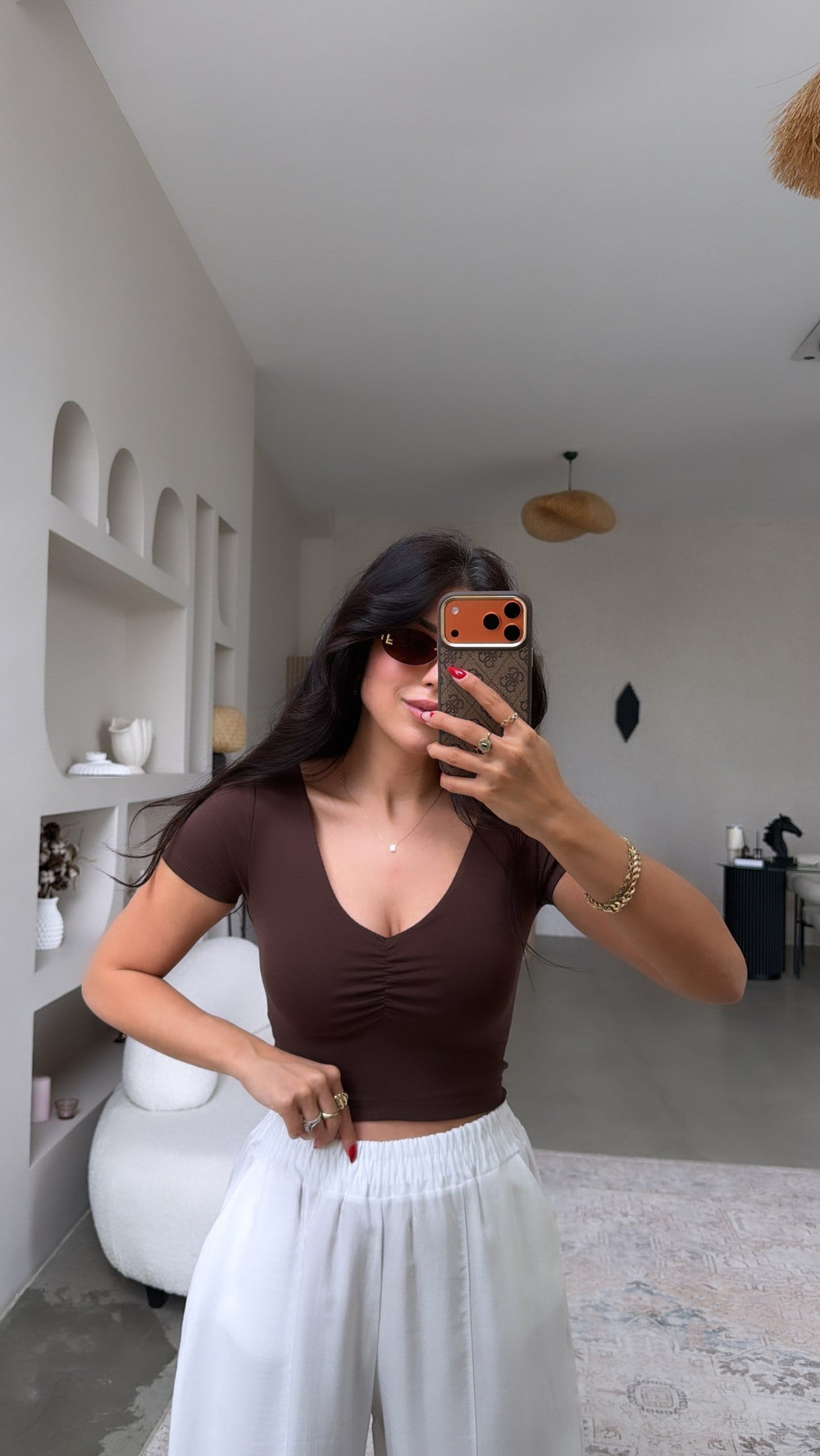 Kahverengi V Yakası Büzgülü Crop Pamuk Tshirt